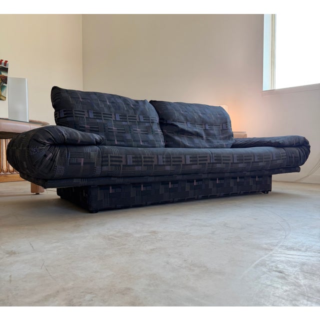 1970s Rolf Benz Postmodern Plinth Base Sofa Couch (Germany) Late 1970s Charcoal Gray For Sale - Image 5 of 17