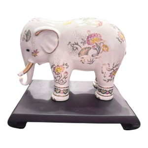 Vintage Franklin Mint Imperial Elephant of Wisdom Figurine Decor Collectable Stand