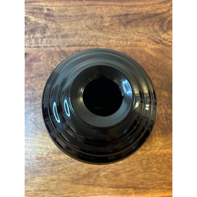 Napoleone Martinuzzi Vintage Mid Century Modern Murano Opaline Glass Vase - Attributed to Venini For Sale - Image 4 of 7