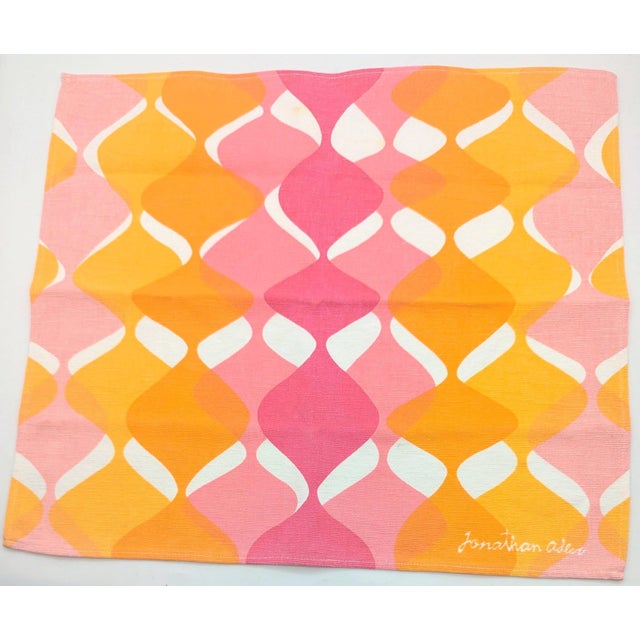 Offered is a set of 6 cotton Jonathan Adler brand dinner napkins. The retro graphic print is a bold combination of shades...
