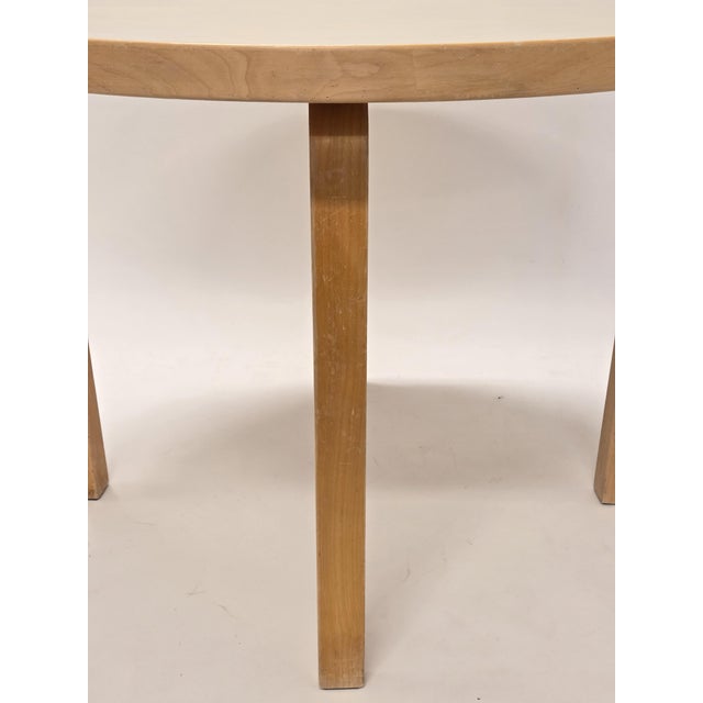 Model 90A Round L-Legged Table by Alvar Aalto for Artek, 1970s For Sale - Image 3 of 13