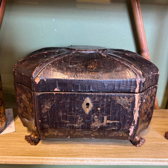 Chinese Antique Chinese Export Black Lacquered Heavily Distressed Tea Caddy For Sale - Image 3 of 9