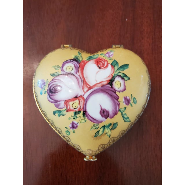 Vintage Mid Century Modern Hollywood Regency Heart Jewel Box For Sale - Image 4 of 8