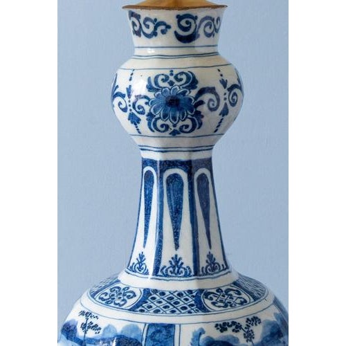 Ceramic Dutch Blue and White Chinoiserie Garlic Neck Vase Lamp, 1700s For Sale - Image 7 of 14