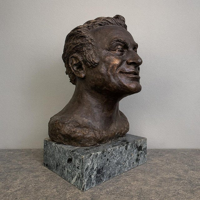 Unkwon, Bronze on a Terrace, 1980s, Bronze For Sale - Image 6 of 7