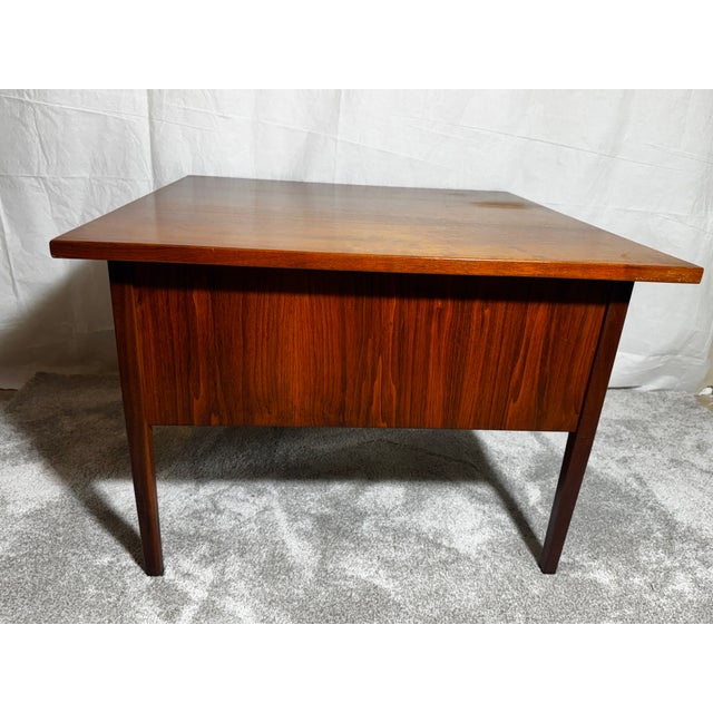 1960s Attributed to Jack Cartwright for Founders Walnut Side Table With Drawers For Sale - Image 5 of 6