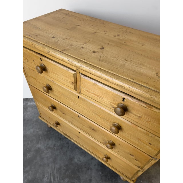 19th Century English Pine Chest of Drawers For Sale In Portland, OR - Image 6 of 12