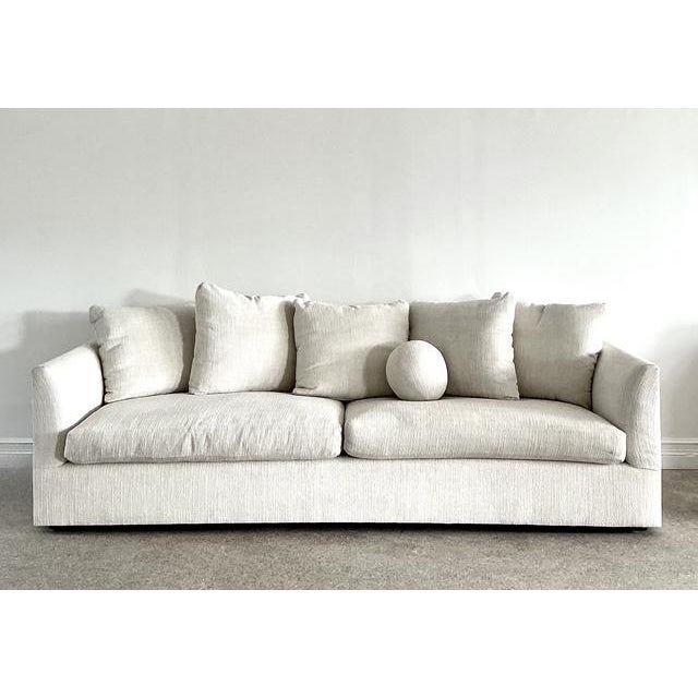 This expansive sofa by the prestigious designer brand Kreiss embodies the "California Look"—a seamless blend of relaxed...