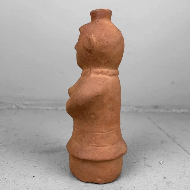 Unglazed Terracotta Figurine of Woman Carrying Water, Miyazaki, Japan, 1960s For Sale - Image 6 of 9