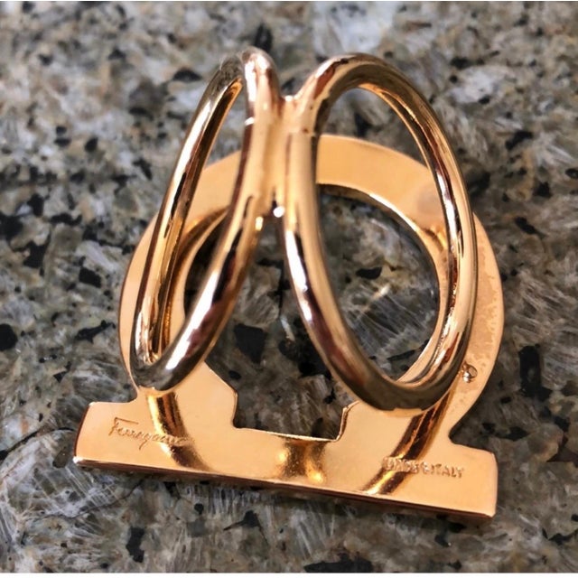 Salvatore Ferragamo Ganchini scarf ring gold Tone, Large Size For Sale - Image 14 of 18