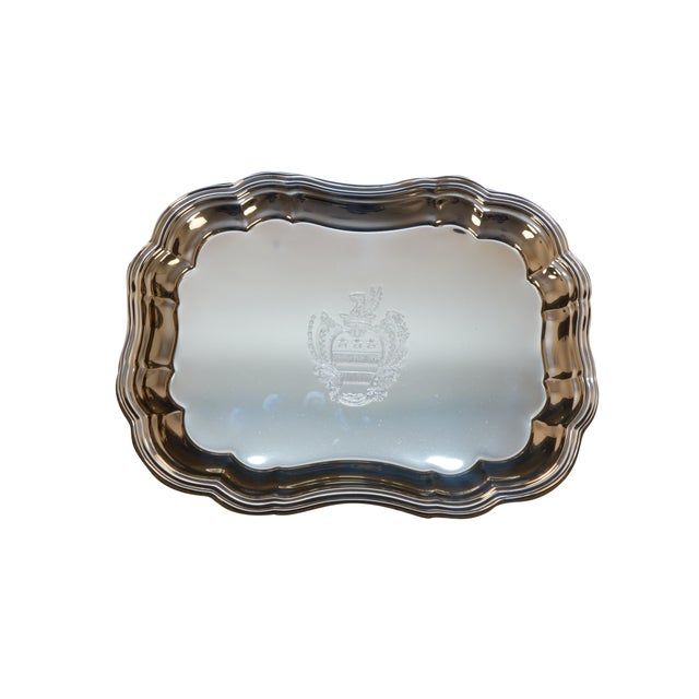 Traditional Mid 20th Century Baldwin Brass Mount Vernon Scalloped Tea Coffee Bar Serving Tray Platter 13" For Sale - Image 3 of 10