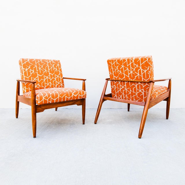 Restored 1960s Mid Century Modern Studio Crafted Oak Lounge Chairs For Sale - Image 18 of 18