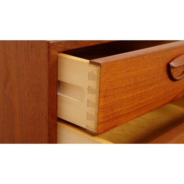 Vintage Danish Chest of Drawers in Teak, 1960 For Sale - Image 9 of 10