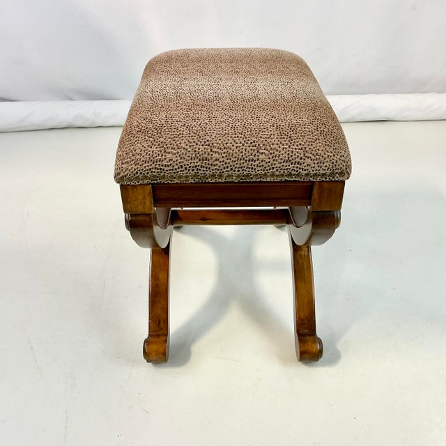 Wood 1970s Vintage French Empire Neoclassical Hollywood Regency Style X-Base Bench For Sale - Image 7 of 15