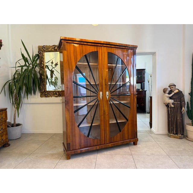 Biedermeier Sun-Shaped Display Cabinet in Walnut For Sale - Image 3 of 14