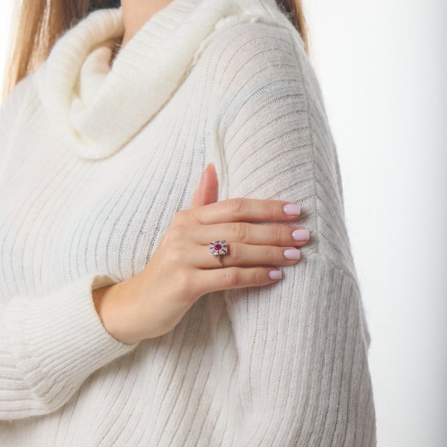 1930s Art Deco Ruby Diamond Platinum Ring, Size 5.75 For Sale - Image 4 of 7