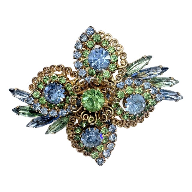 Mid‑Century Hobé © Layered Gilt Filigree and Rhinestone Floral Spray Brooch For Sale