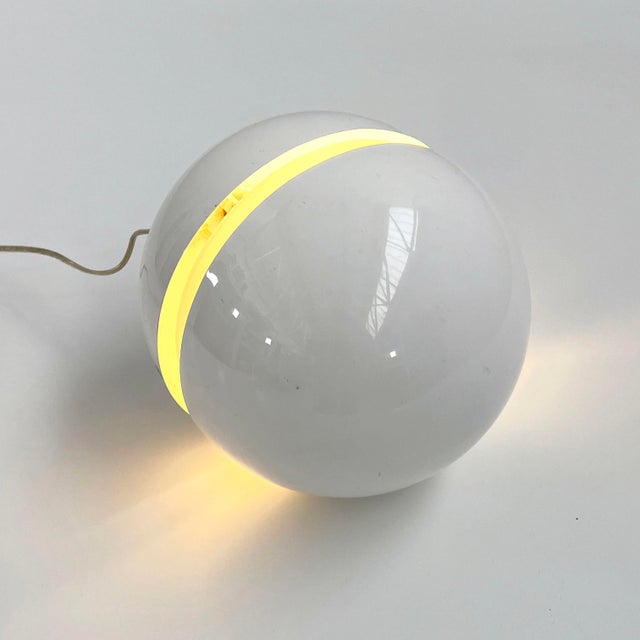 White Sphera Table Lamp by Andrea Modica for Lumess, 1970s For Sale - Image 9 of 9