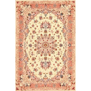 Middle Eastern Rug in Wool For Sale