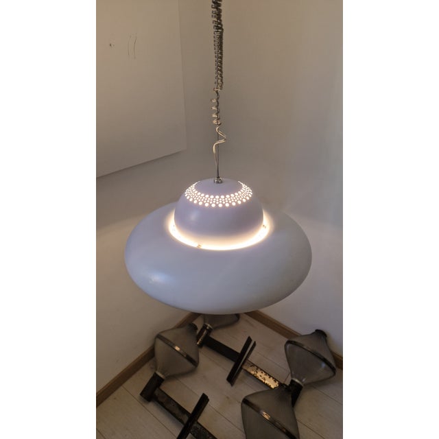 Metal Fior di Loto Pendant Lamps in White Lacquered Metal by Afra & Tobia Scarpa for Flos, 1960s, Set of 2 For Sale - Image 7 of 18