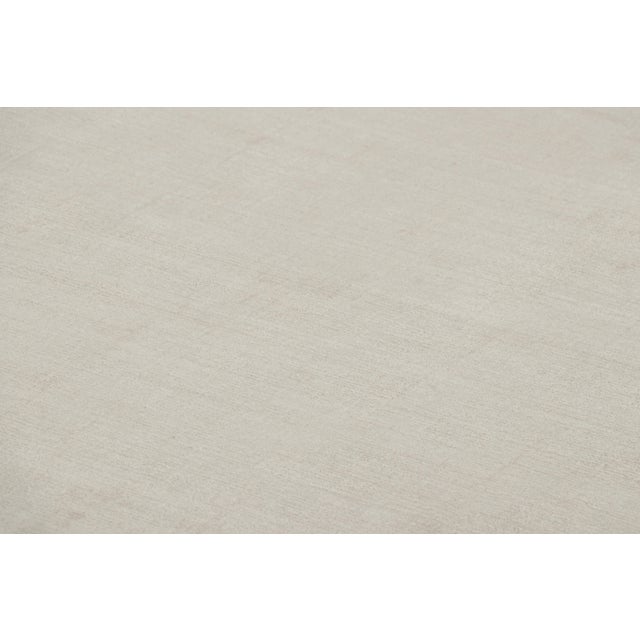 This 14x20 contemporary rug is the newest addition to the Rug & Kilim Textural Collection, with an inventive take on solid...