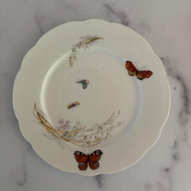 Victorian Antique Haviland Limoges Meadow Visitors Dessert or Salad Plates, Set of 4 For Sale - Image 3 of 6