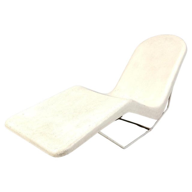 Mid-Century Fiberglass Chaise Longue, 1960s For Sale - Image 10 of 10