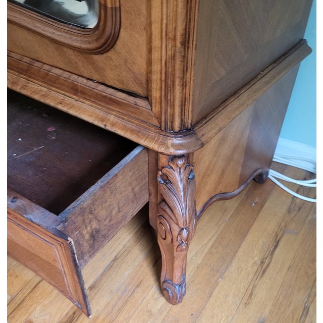 Antique French Louis XV Style Carved Walnut Double Mirror Door Armoire Wardrobe For Sale - Image 17 of 18
