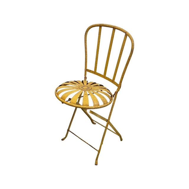 Superb and very unusual form of this iconic design of Francois Carre chairs. A folding version that has an extra support...