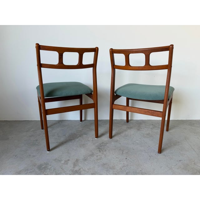 Mid-Century Modern 1970s Mid-Century Danish Modern D-Scan Teak Dining Chairs – Pair For Sale - Image 3 of 12