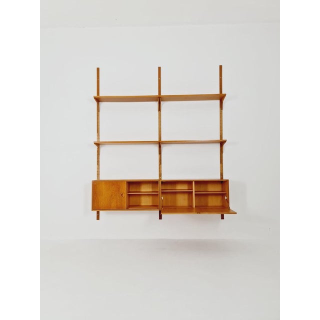 Danish Modern Modular Oak Shelving System by Hansen & Guldborg Mobler, Denmark, 1960s For Sale - Image 5 of 11