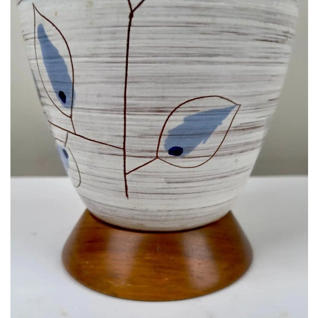 Vintage MCM Bitossi Table Lamp, Ceramic With Blue Leaves, Italy, 1950s For Sale In New York - Image 6 of 11