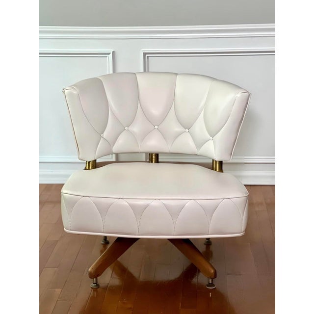 Mid-Century Modern 1960s Set of 3 Faux Leather Swivel Lounge Chairs Attributed to Kroehler For Sale - Image 3 of 18