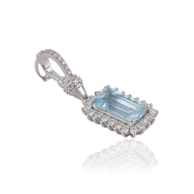 1.9ct Ice Blue Aquamarine & Diamond Halo Pendant With Locking Bail in 14k Gold For Sale - Image 4 of 14