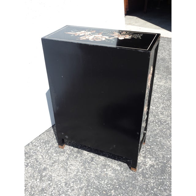 Vintage Chinese Asian Black Lacquer Chinoiserie Cabinet Side Table For Sale - Image 15 of 18