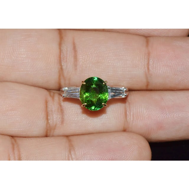 Gemstone Certified Natural 3.85CTS VS F Diamond Green Tourmaline 18K Soild Gold Platinum 3 Stone Ring, size 7 For Sale - Image 7 of 10