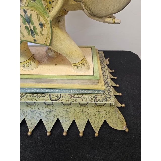 1970s Chic and Stylish Painted Tole Elephant Side Table With Hand Painted Paisley Decoration For Sale - Image 5 of 7
