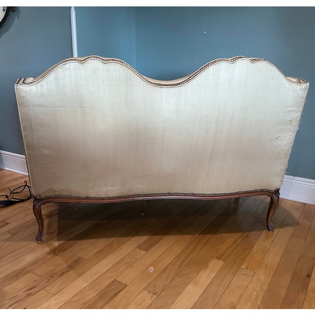 Early 20th Century Antique French Louis XV Style Hand-Carved Upholstered Loveseat With Down Cushion For Sale - Image 5 of 9