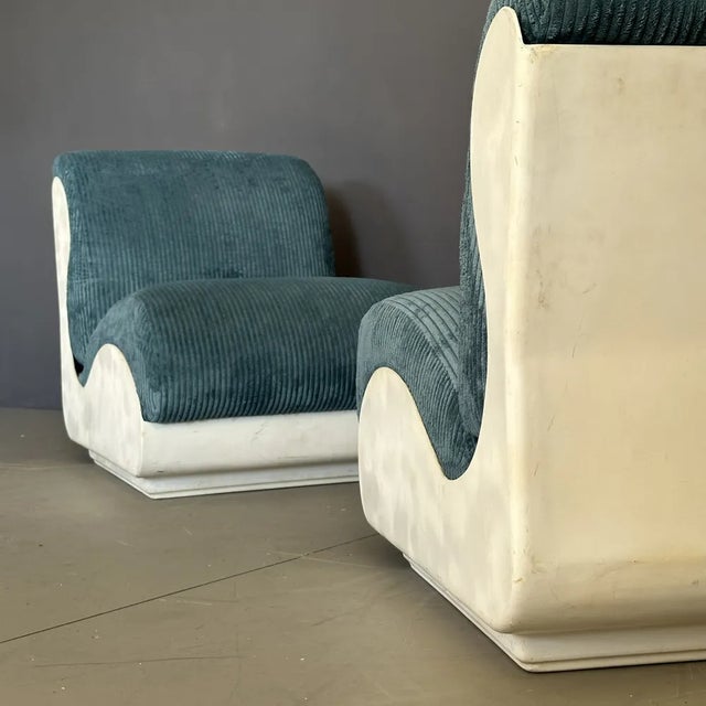 Set of Lounge Chairs with Fiberglass Structure in Blue Ribbed Fabric, 1970s For Sale - Image 6 of 8