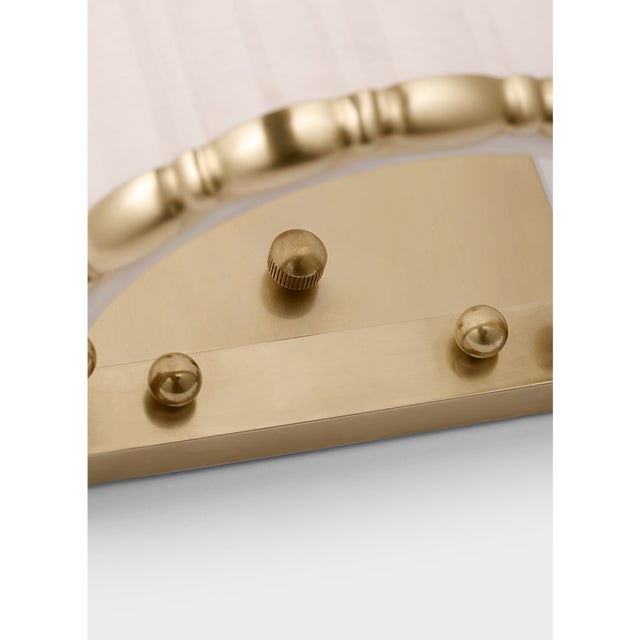 2020s AERIN for Visual Comfort Signature Rosehill 20" Linear Sconce in Hand-Rubbed Antique Brass with White Strie Glass For Sale - Image 5 of 10