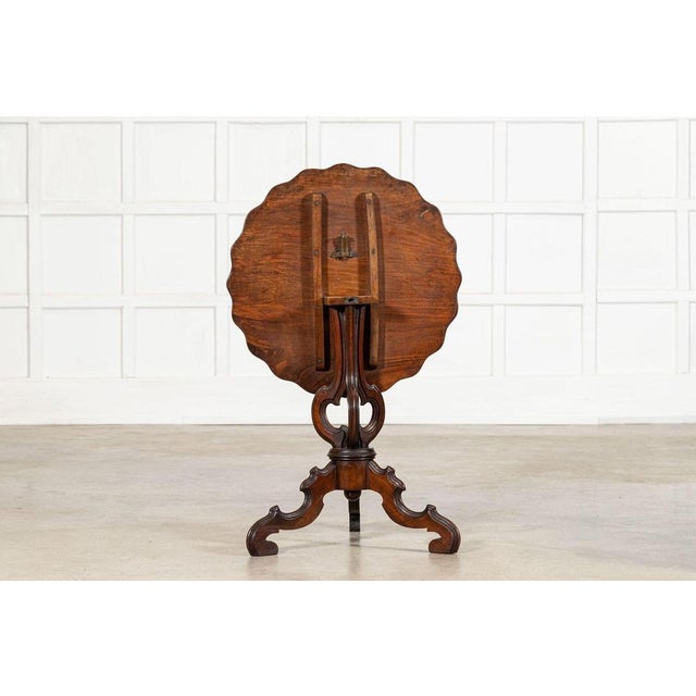 English Burr Walnut Side Table, 1870s For Sale - Image 3 of 17