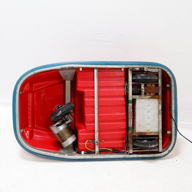 1960s Vintage Children's Electric Bumper Car, 1960s For Sale - Image 5 of 15