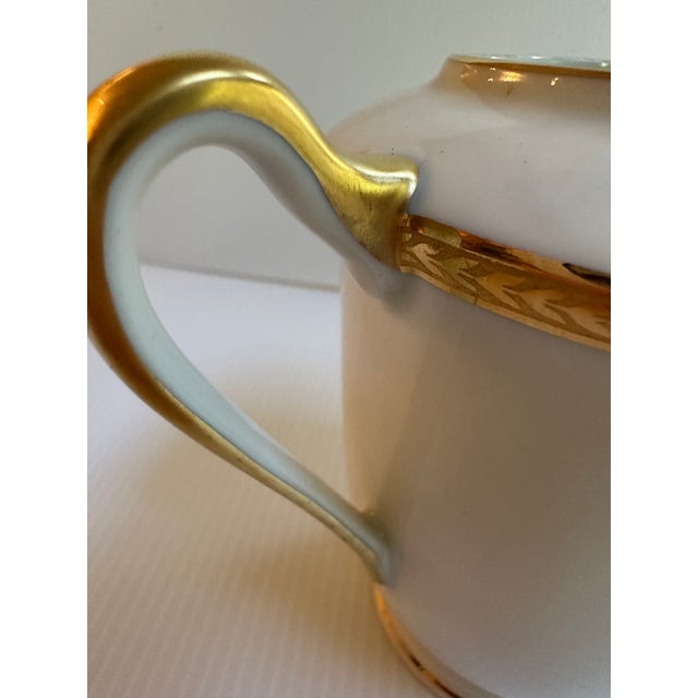 Vintage 1950s Limoges France Creamer and Sugar Bowl With Lid by Cenpor in Classic White and Gold Trim Set For Sale - Image 9 of 16