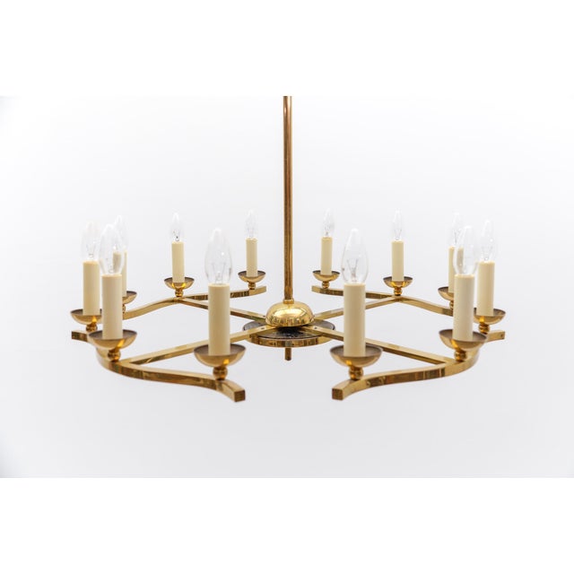 1950s Large Chandelier in Brass attributed to Vereinigte Werkstätten München, Germany, 1950s For Sale - Image 5 of 18