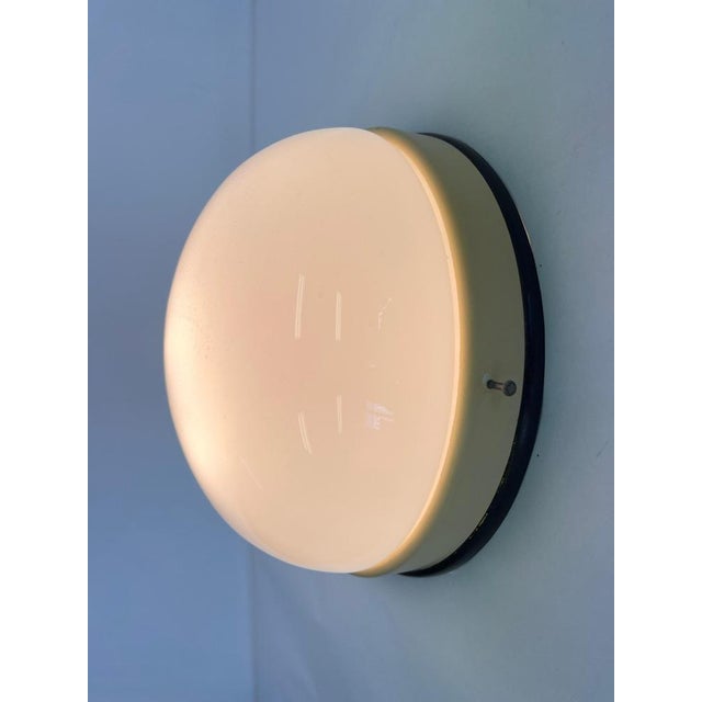 Bauhaus Bakelite Bauhaus Wall Lamps, 1940s, Set of 2 For Sale - Image 3 of 9