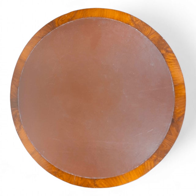 Louis Philippe Style Table in Walnut Veneer, 1830, in Very Good conditions. Designed before 1890