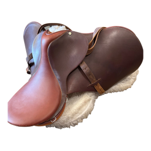 Vintage Crosby English Leather Equestrian Saddle – Traditional Horse Tack Decor