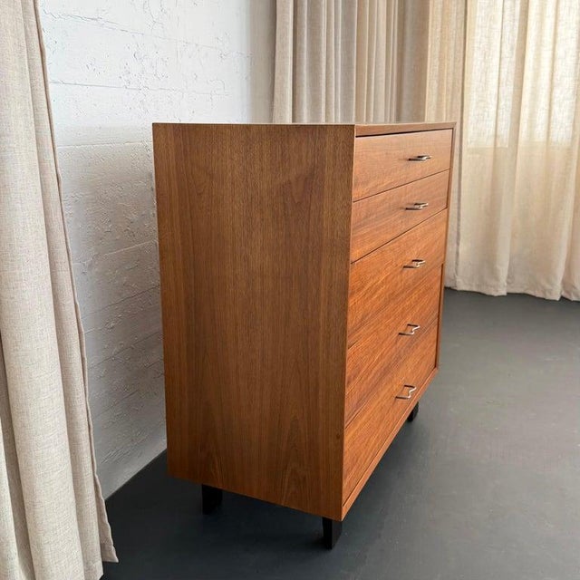 1950s Mid Century Modern Walnut Dresser by George Nelson for Herman Miller For Sale - Image 5 of 8