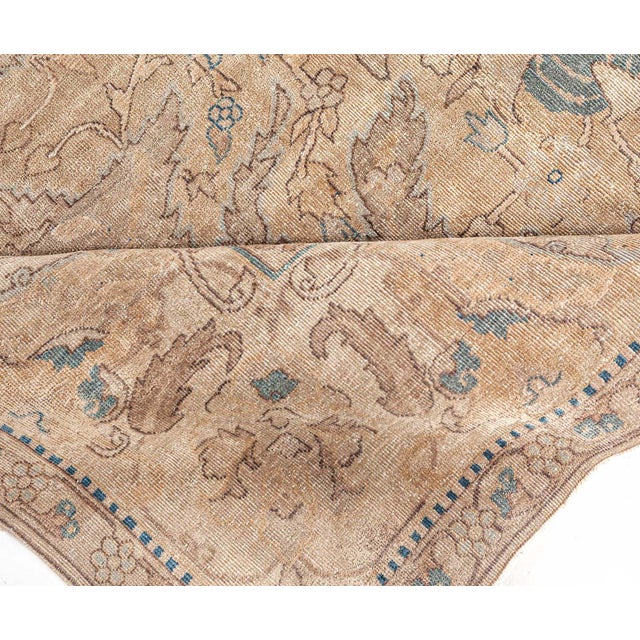 Vintage Indian Abstract Handmade Wool Rug For Sale In New York - Image 6 of 8