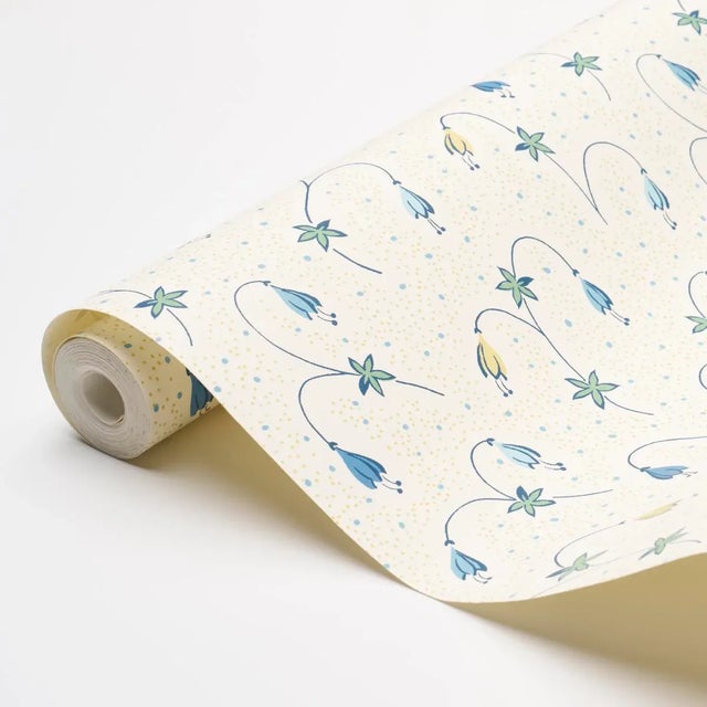 Schumacher SAMPLE - Schumacher Lolly Floral Wallpaper In Blues For Sale - Image 4 of 5